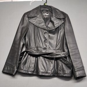 Wilson's Maxima Women's Sleek Black Leather Jacket